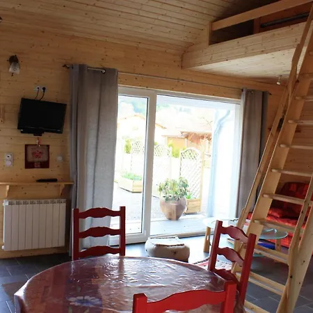 Διαμέρισμα Studio A Avec Magnifique Vue Sur La Montagne Jardin Amenage Et Wifi A 4 Km De La Plage Le Ménil