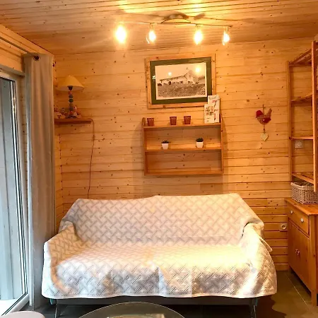 Studio A Avec Magnifique Vue Sur La Montagne Jardin Amenage Et Wifi A 4 Km De La Plage Διαμέρισμα Le Ménil
